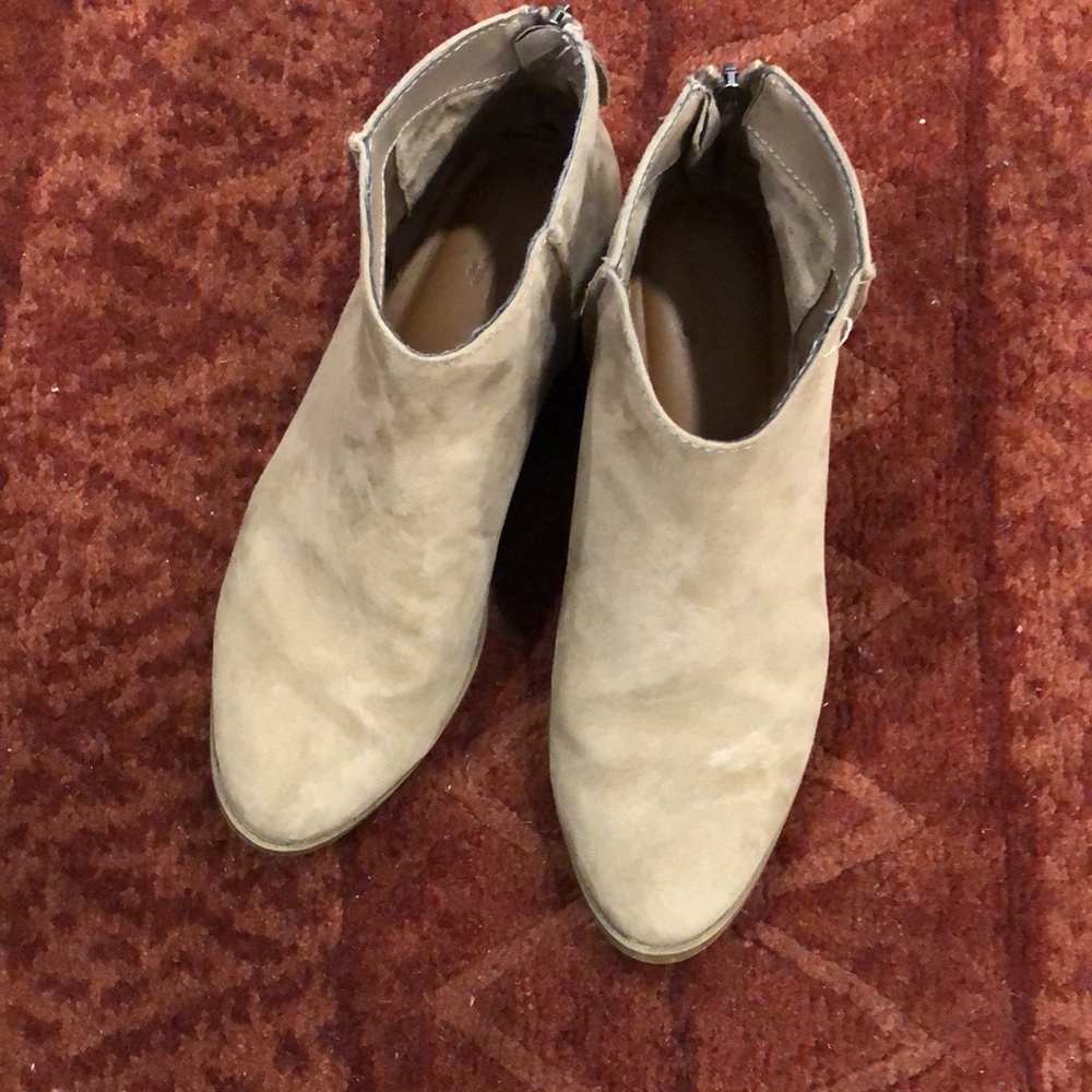 Universal Thread Ankle Boot, Size 8 - image 4